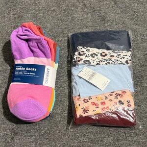 Old Navy Socks & No Show Underwear for Women